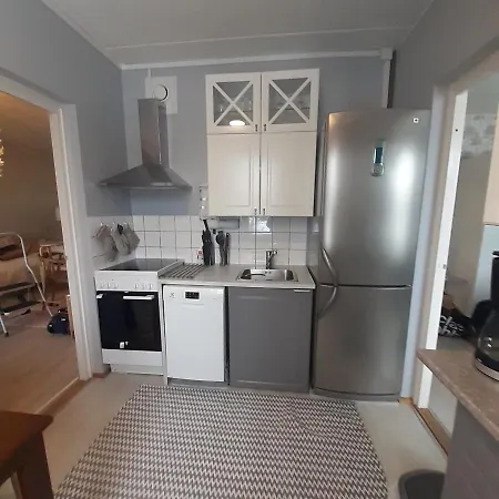 Viherkallio Two With Kitchen And Balkony 艾斯堡