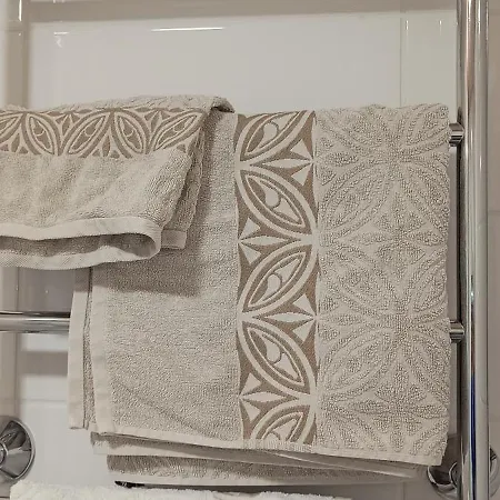 公寓 Viherkallio Two With Kitchen And Balkony *